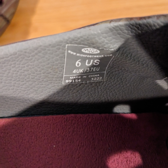 Keen Mion Pen Shell Clog - Picture 3 of 4